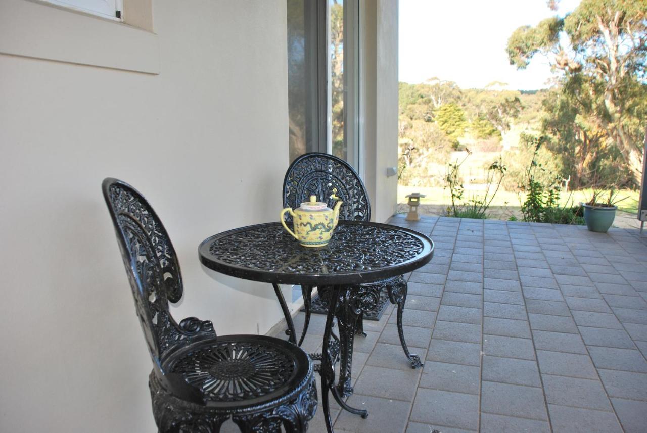 Back Valley Farmstay Bed And Breakfast 维克多港 外观 照片
